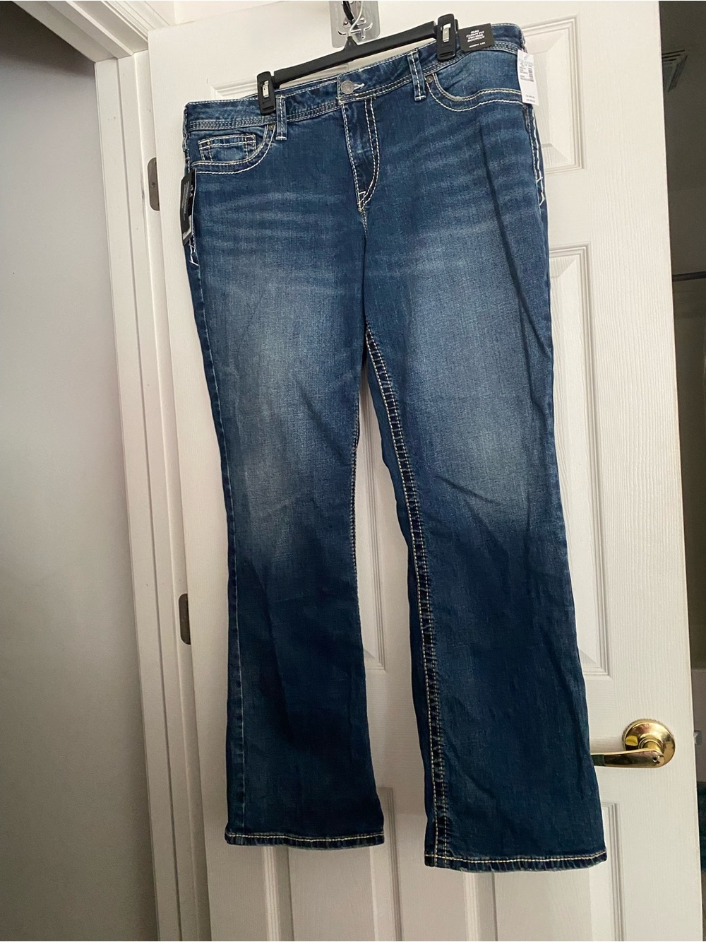 NWT Silver Suki Curvy Fit Mid Rise Bootcut Jeans 20W 33L